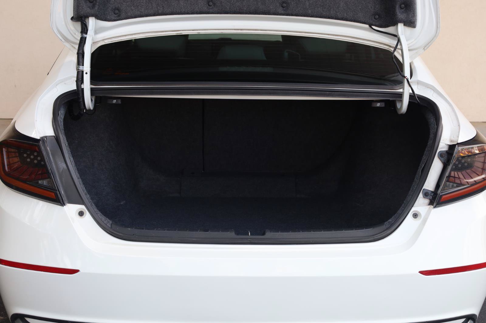 Used 2019 Honda Accord EX image 12