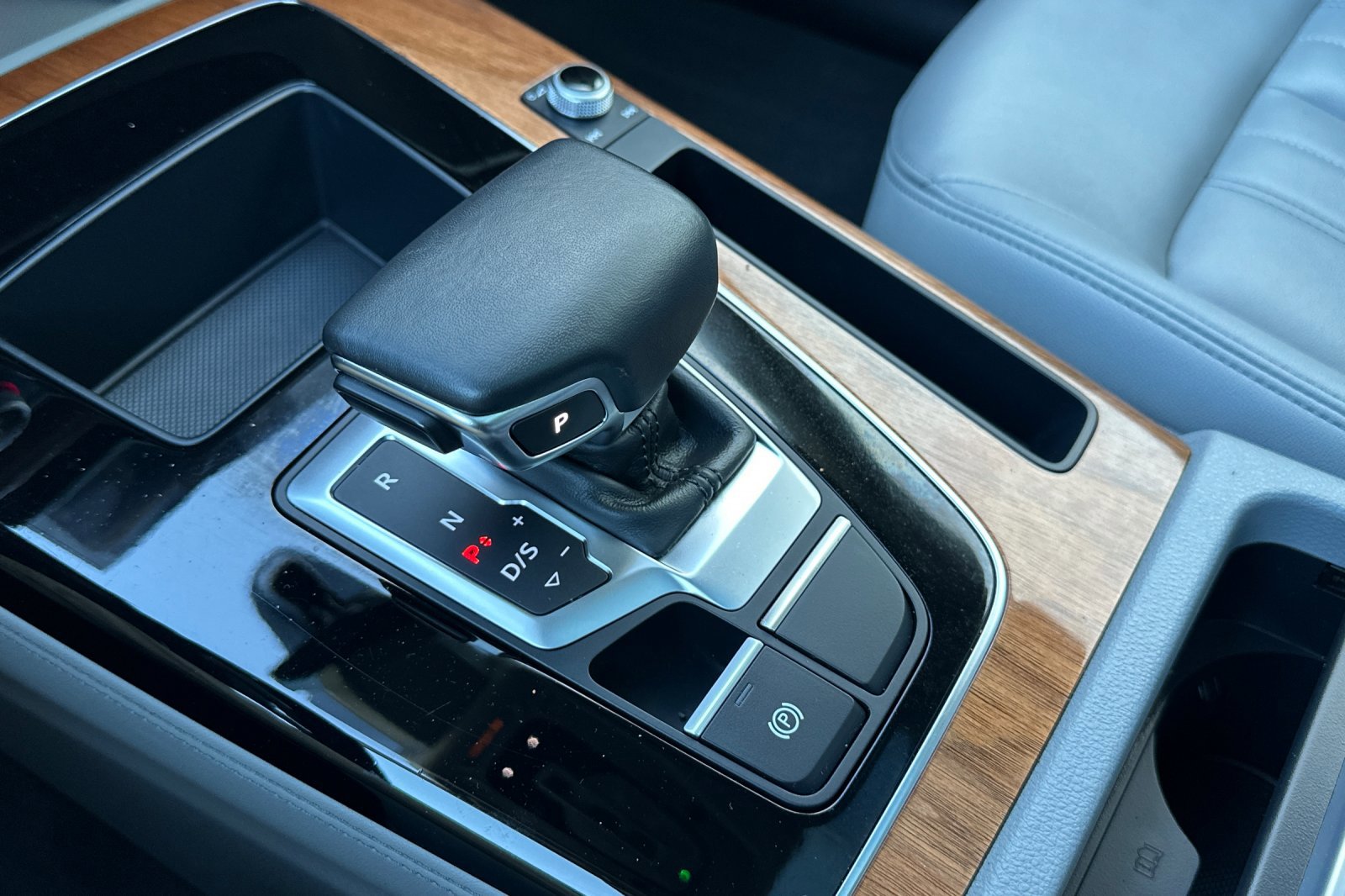 Used 2022 Audi Q5 2.0T Premium Plus image 22