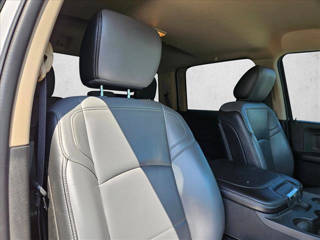 Used 2020 RAM 3500 Tradesman w/ Chrome Appearance Group AWD/4WD image 17