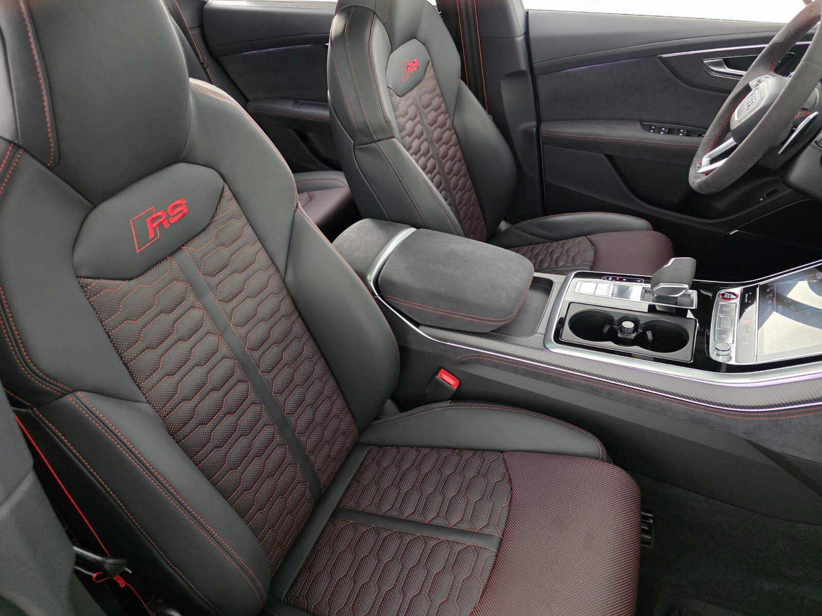 Used 2026 Audi RS Q8 performance AWD/4WD image 25