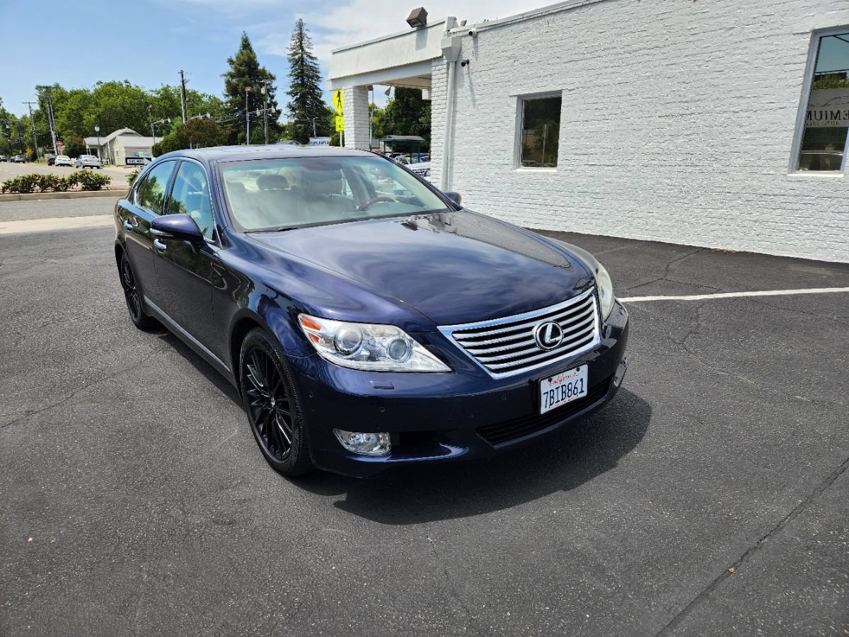 Used 2010 Lexus LS 460 RWD image 8