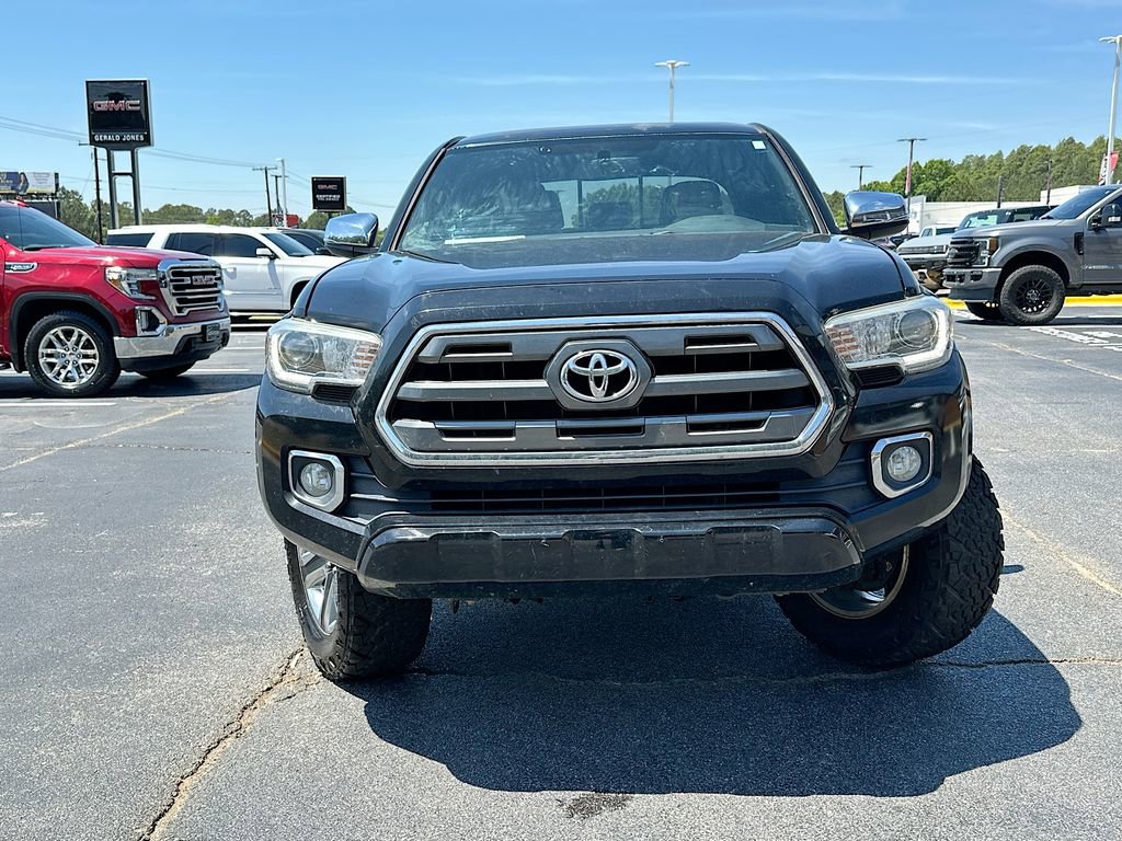 Used 2017 Toyota Tacoma Limited w/ Tow Package AWD/4WD image 5
