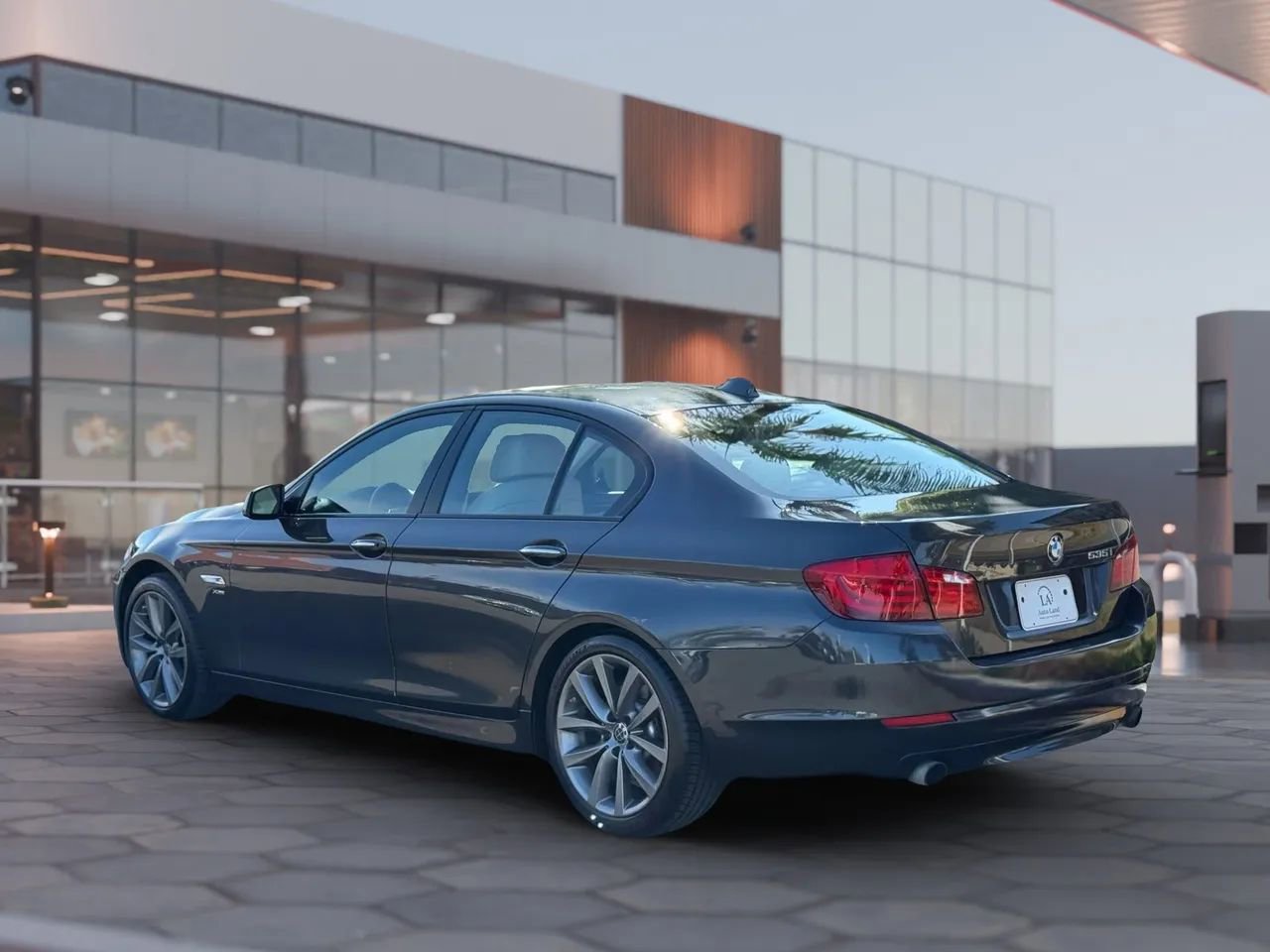 Used 2011 BMW 535i xDrive Sedan image 5