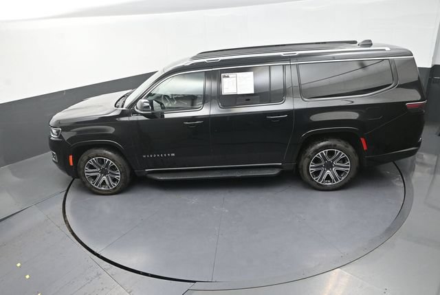 Used 2024 Jeep Wagoneer L Series II w/ Flexible Seating Group AWD/4WD image 14
