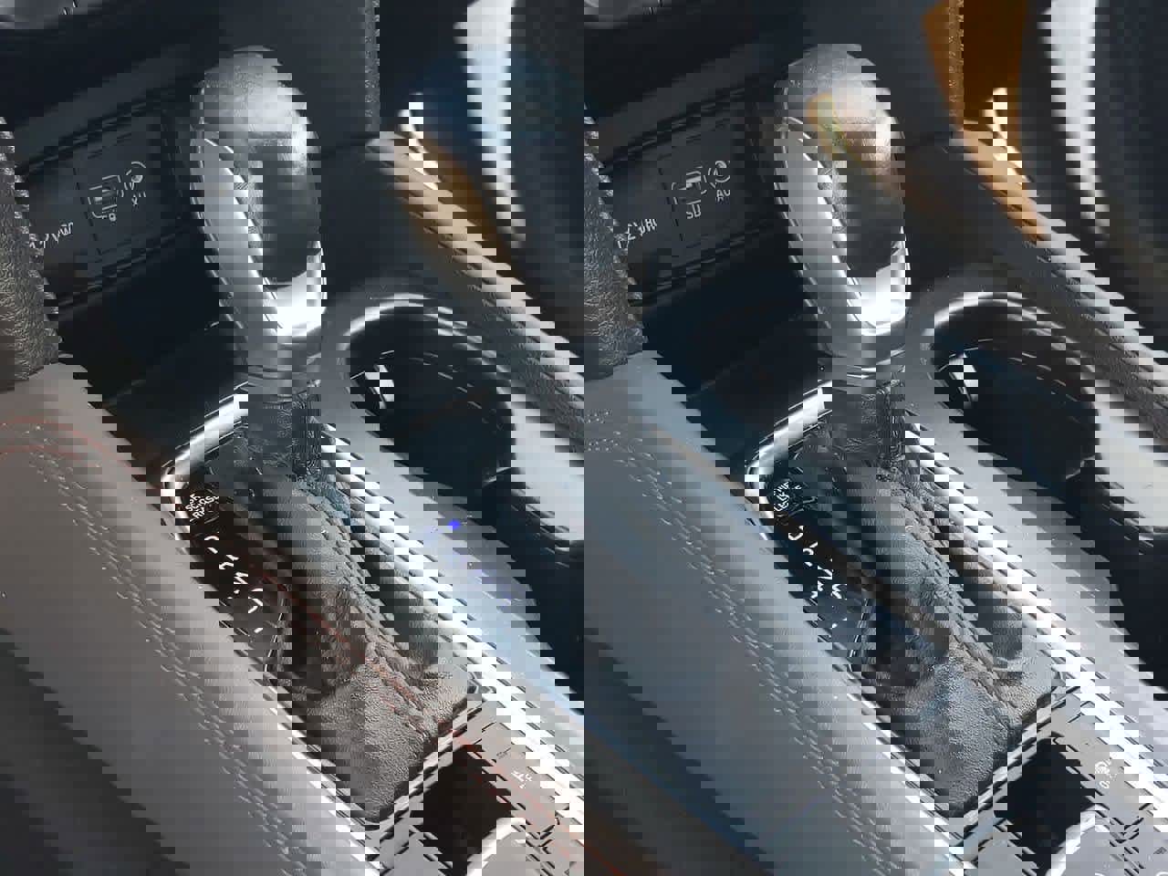 Used 2019 Hyundai Santa Fe Limited image 32