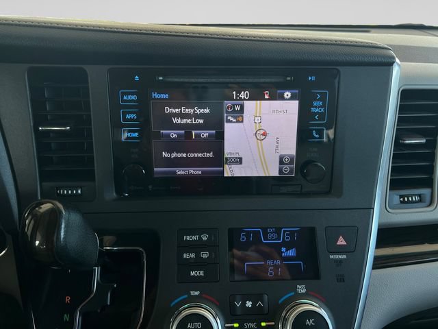 Used 2017 Toyota Sienna XLE w/ XLE Navigation Package AWD/4WD image 21