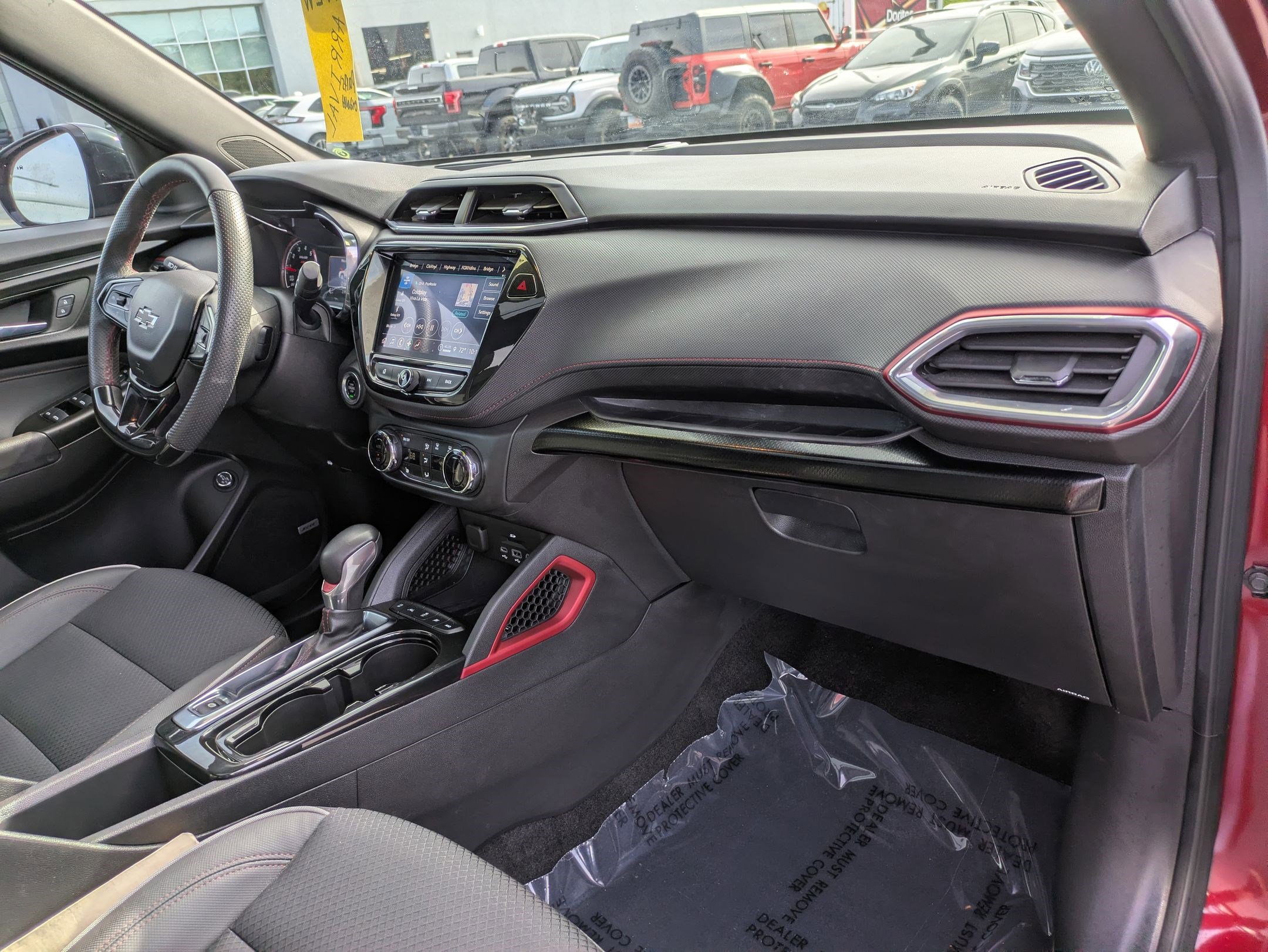 Used 2023 Chevrolet TrailBlazer RS w/ Sun and Liftgate Package image 32