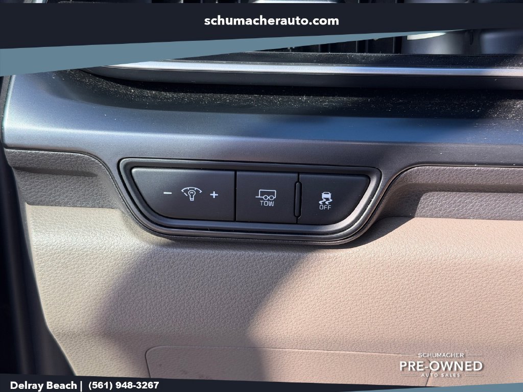 Used 2026 Kia Carnival LXS FWD image 32