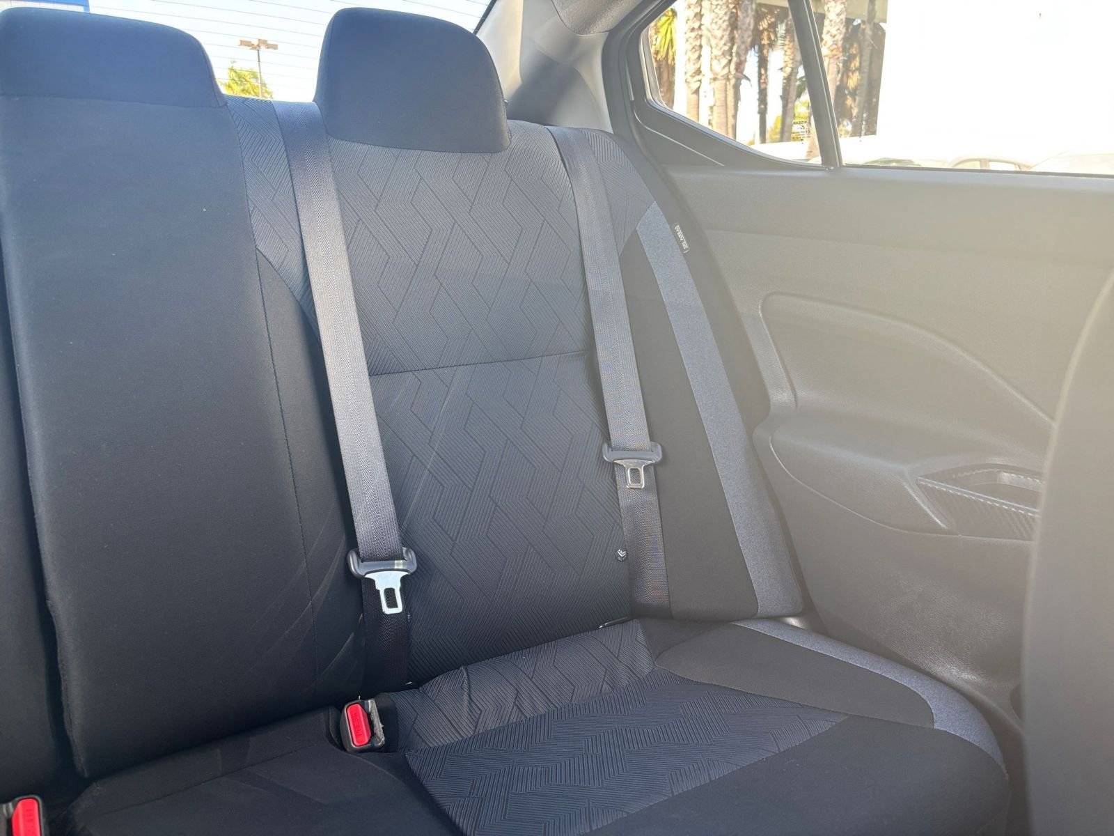 Used 2025 Nissan Versa SV image 35