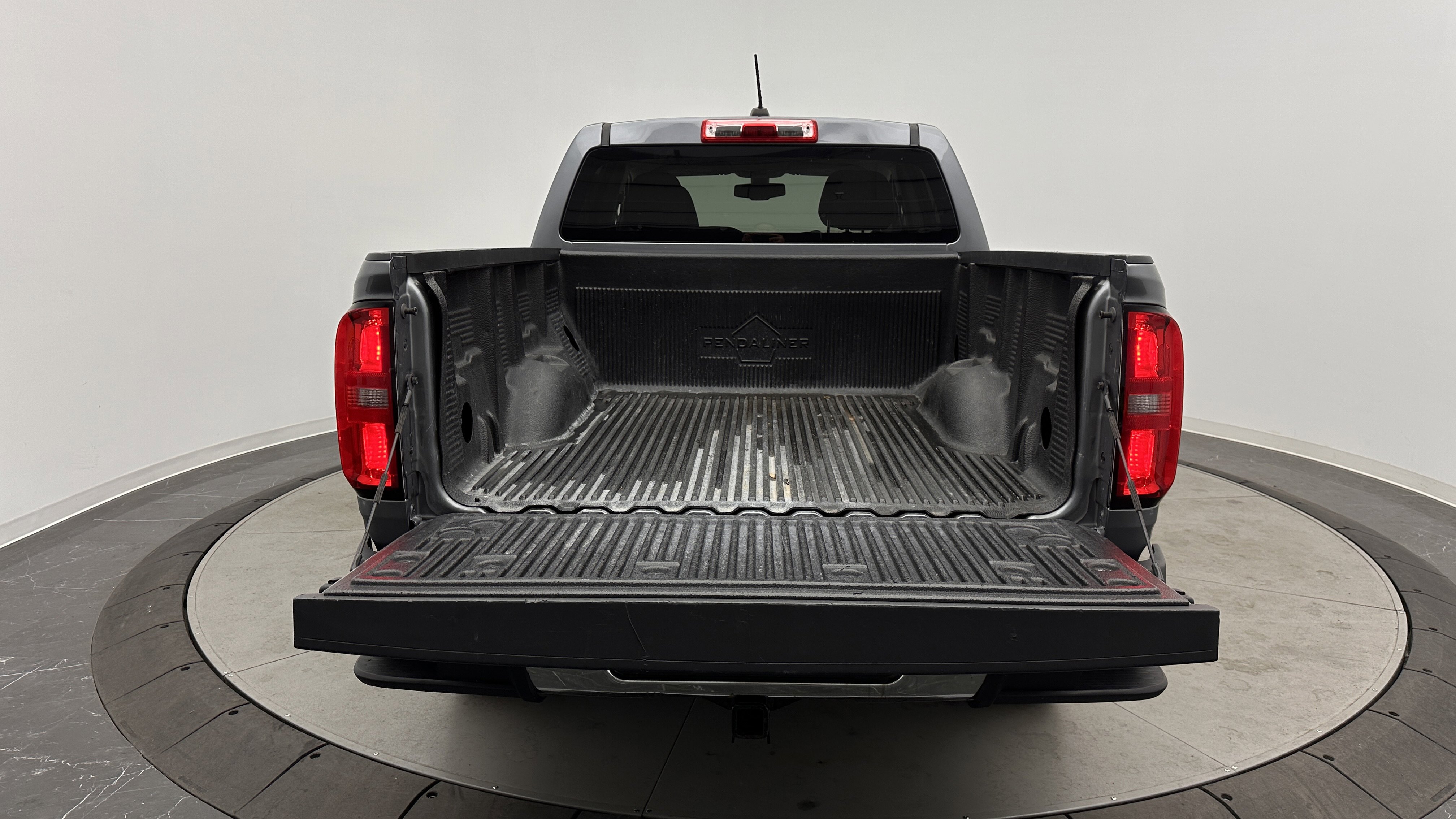 Used 2021 Chevrolet Colorado LT AWD/4WD image 30
