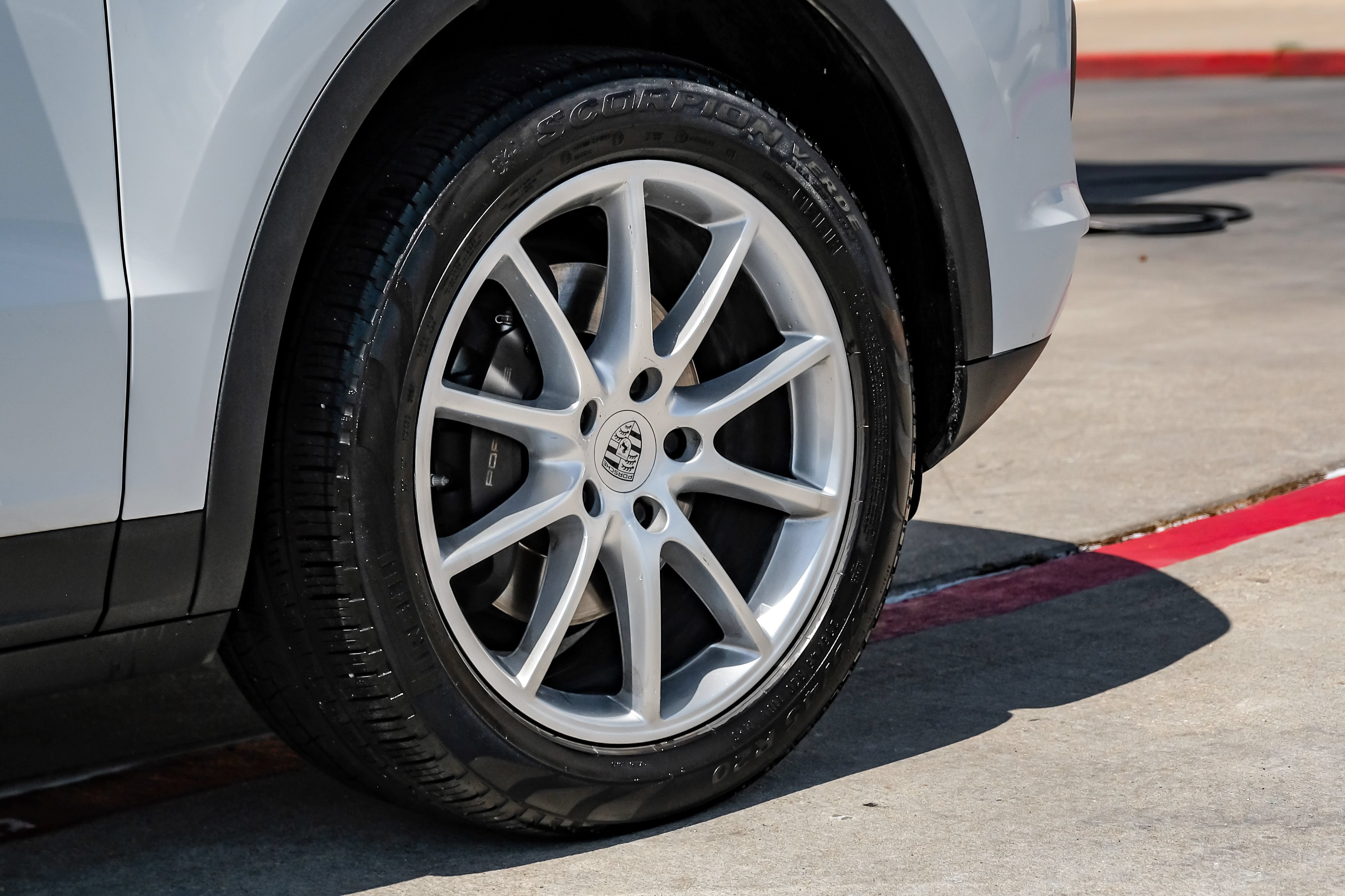 Used 2019 Porsche Cayenne AWD/4WD image 57