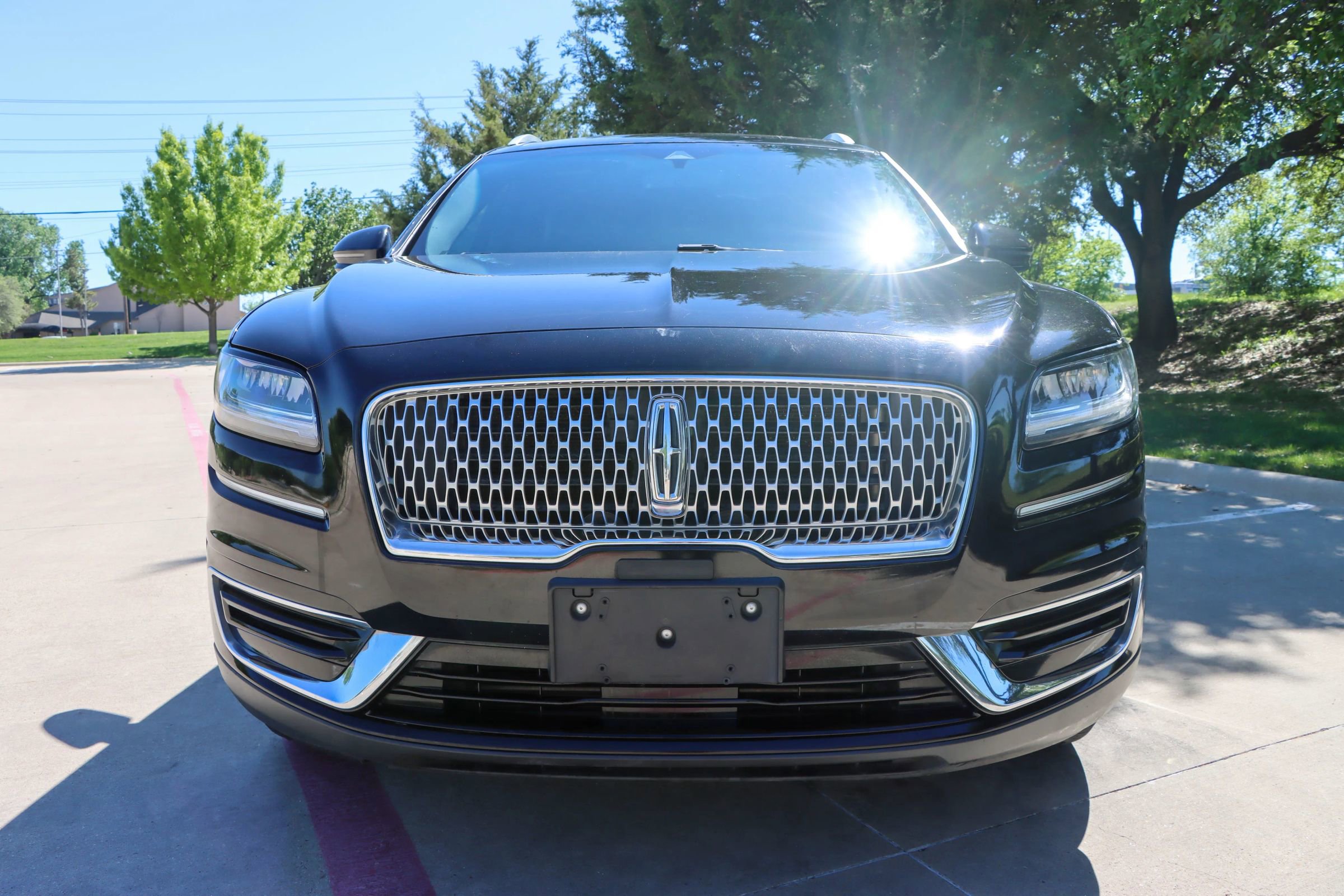 Used 2019 Lincoln Nautilus FWD image 2