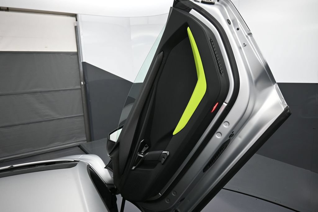 Used 2024 Lamborghini Revuelto AWD/4WD image 23