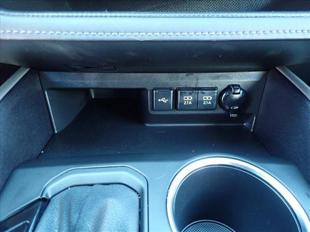 Used 2021 Toyota Highlander LE AWD/4WD image 23