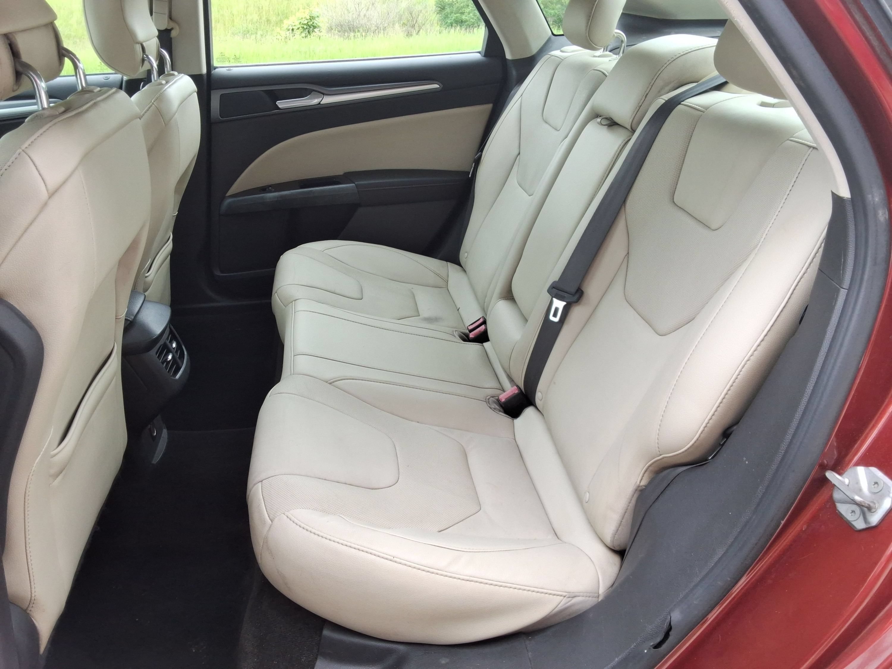 Used 2014 Ford Fusion Titanium FWD image 30