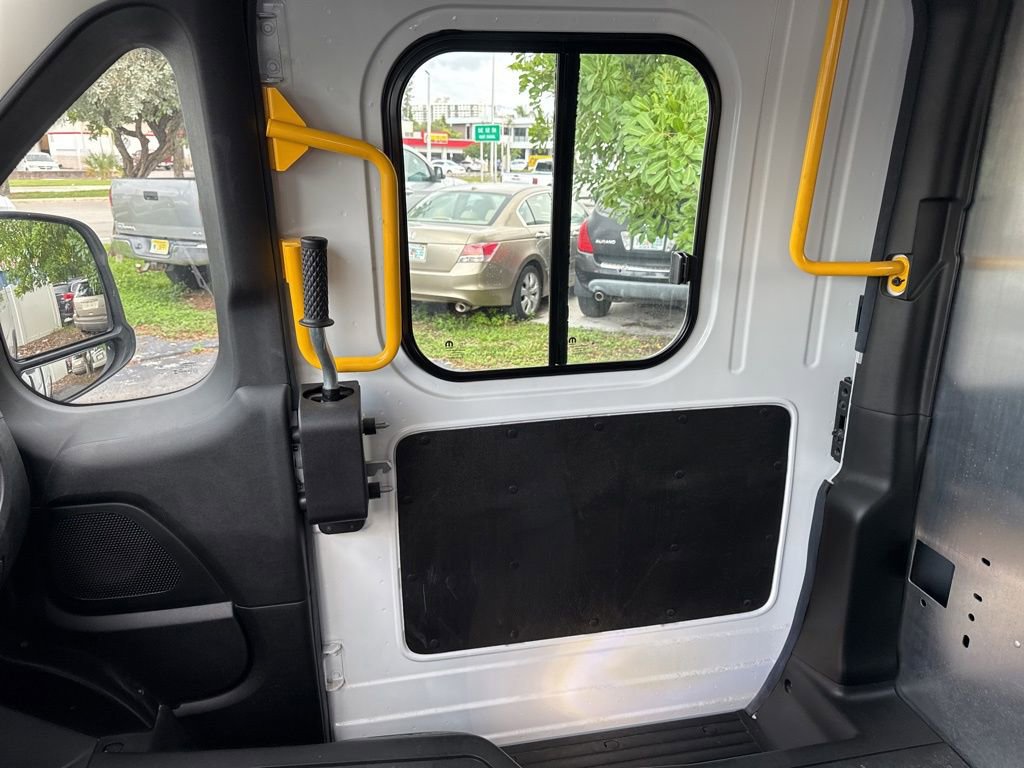 Used 2024 RAM ProMaster 3500 w/ Delivery Van Package image 8