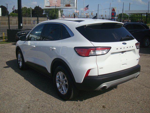 Used 2020 Ford Escape SE AWD/4WD image 3