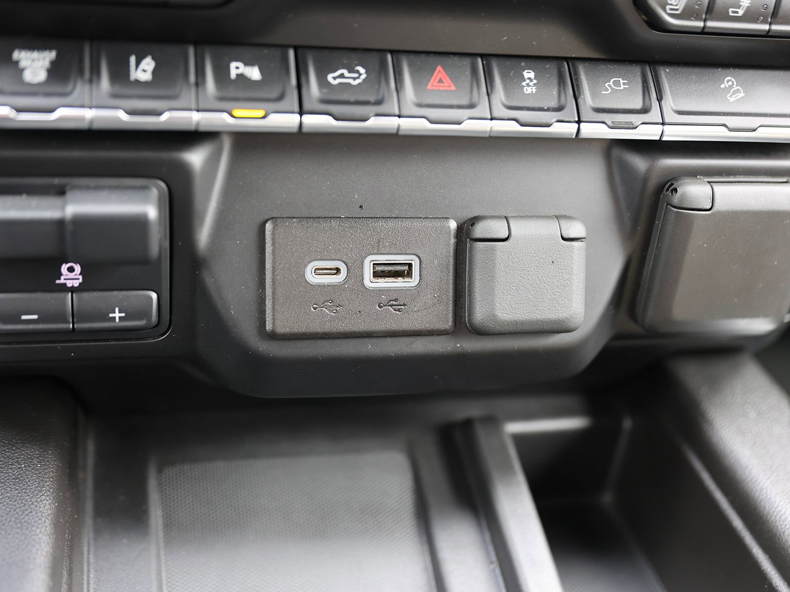 Used 2022 GMC Sierra 2500 Denali w/ Denali Ultimate Package image 35