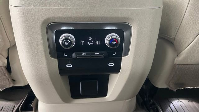 Used 2023 GMC Yukon XL Denali image 46