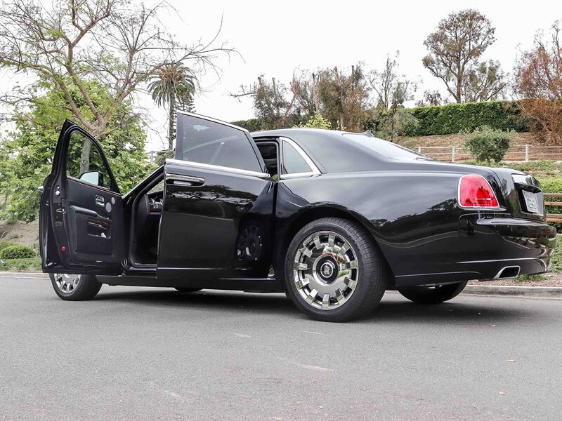 Used 2012 Rolls-Royce Ghost RWD image 42