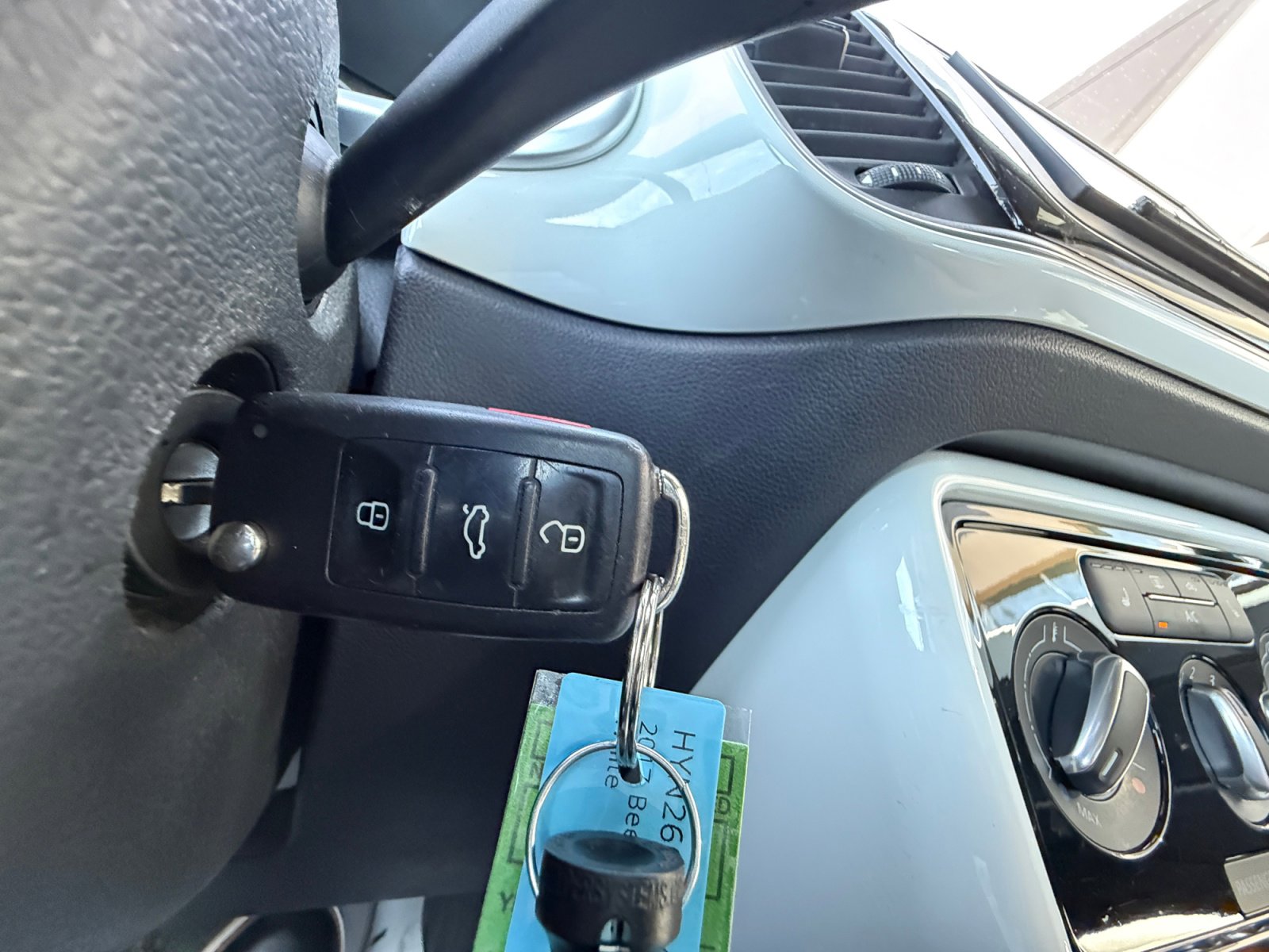 Used 2017 Volkswagen Beetle 1.8T S image 28