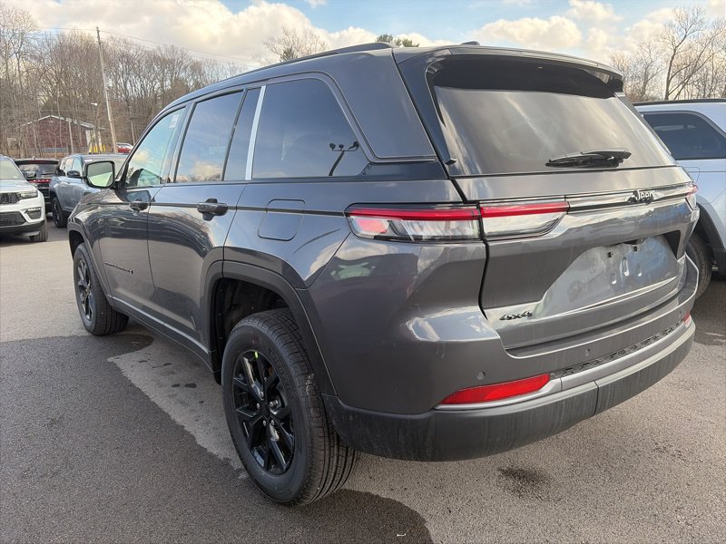 New 2026 Jeep Grand Cherokee Altitude AWD/4WD image 8
