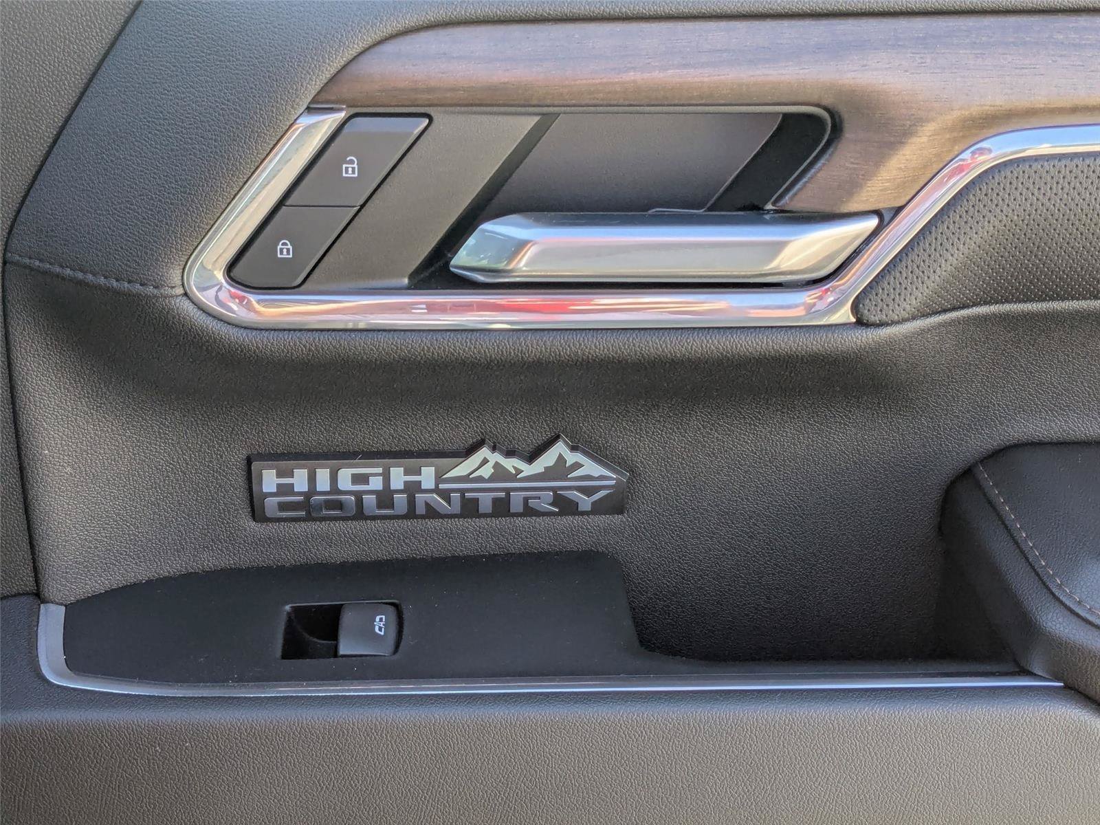 Used 2024 Chevrolet Silverado 1500 High Country w/ Technology Package AWD/4WD image 42