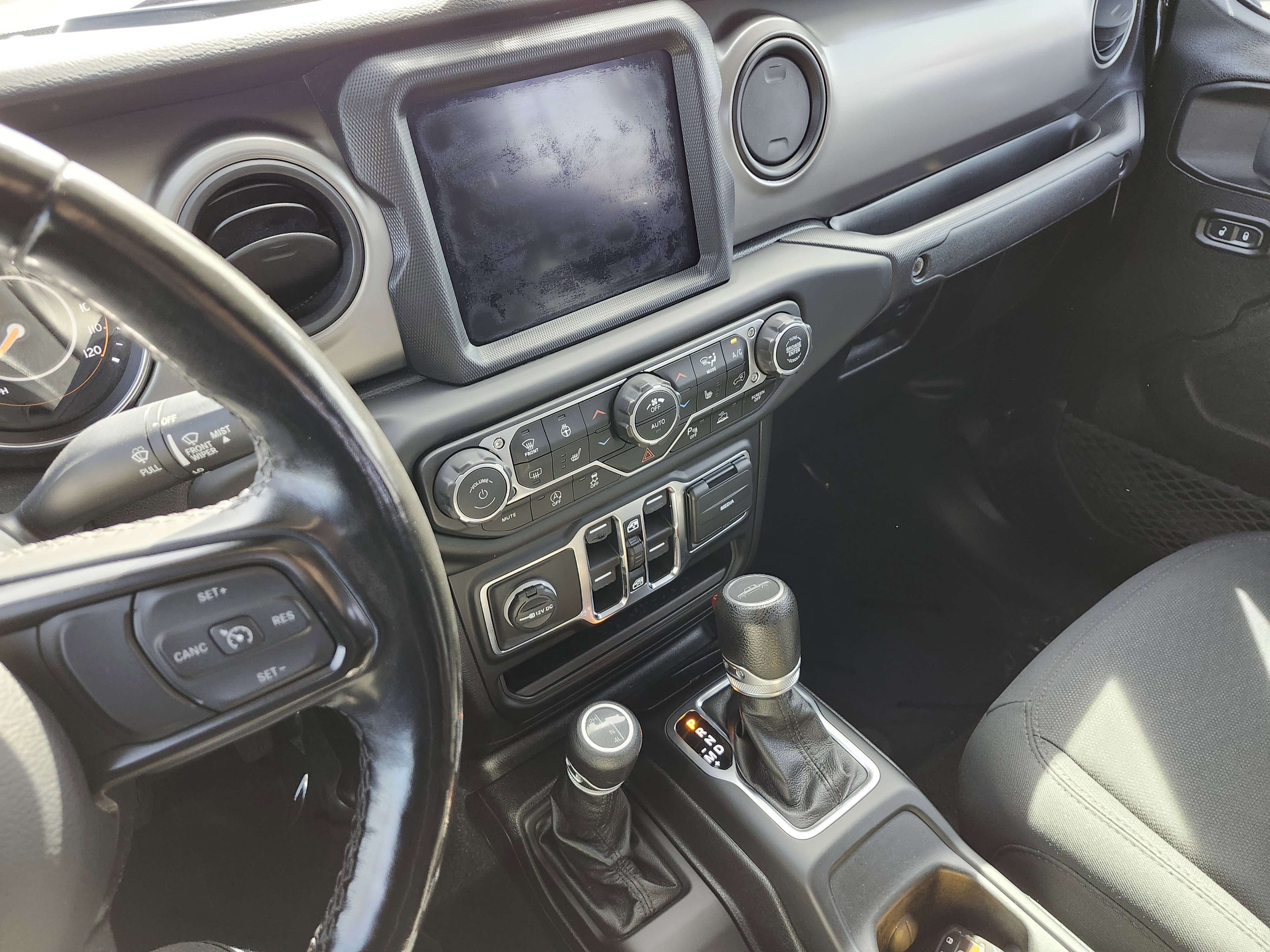 Used 2020 Jeep Gladiator Sport w/ Quick Order Package 24S image 29