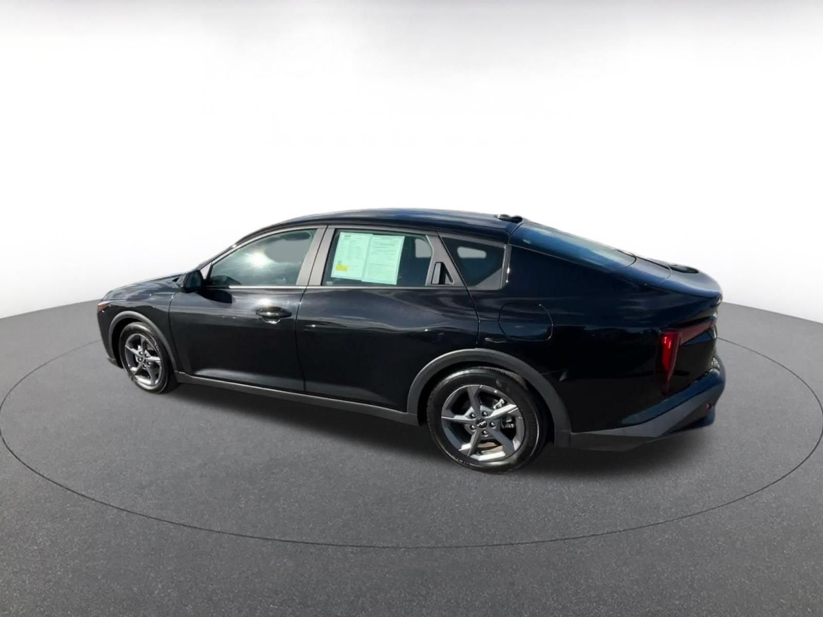 Used 2025 Kia K4 FWD image 10