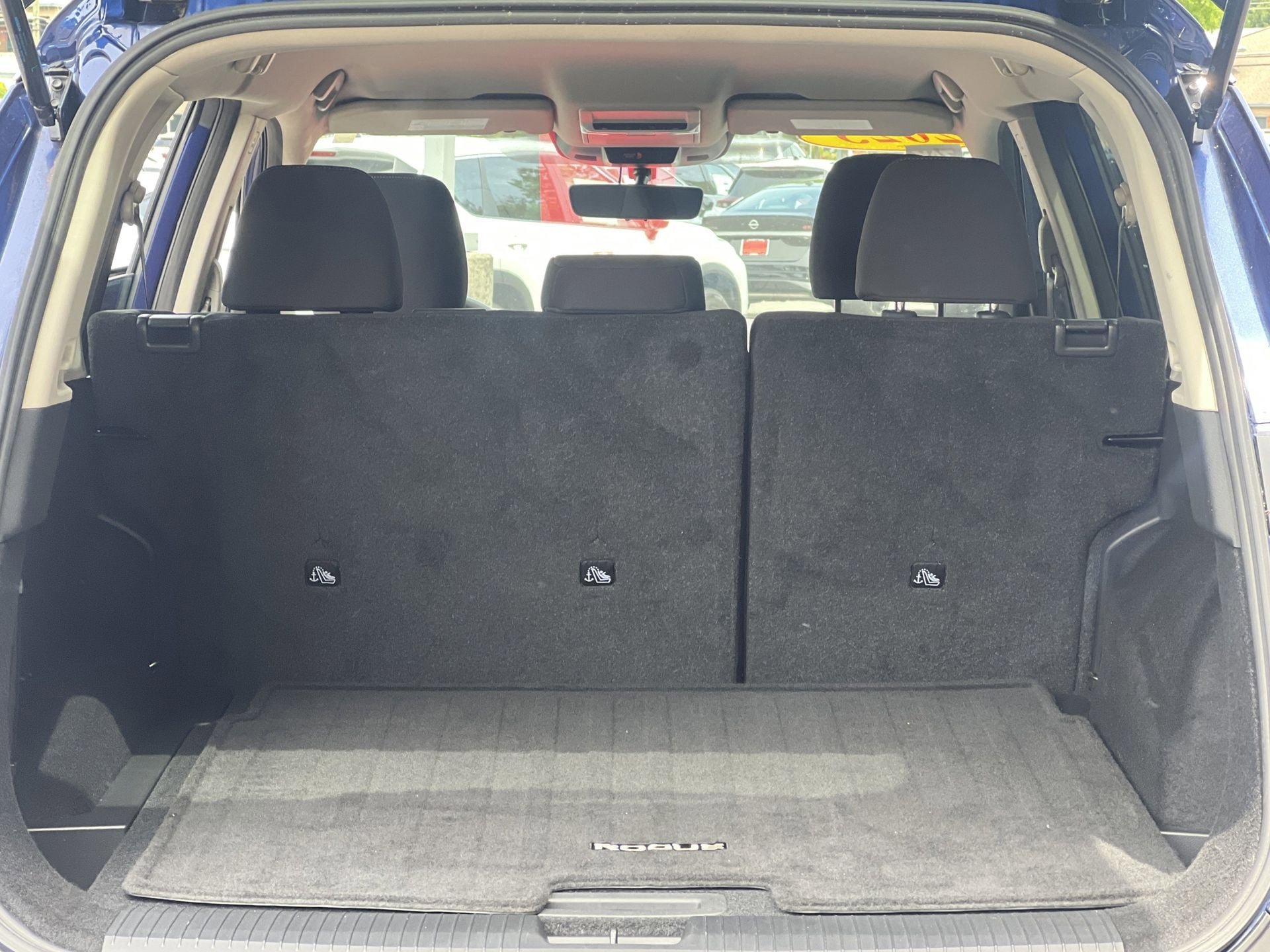 Used 2023 Nissan Rogue S FWD image 19