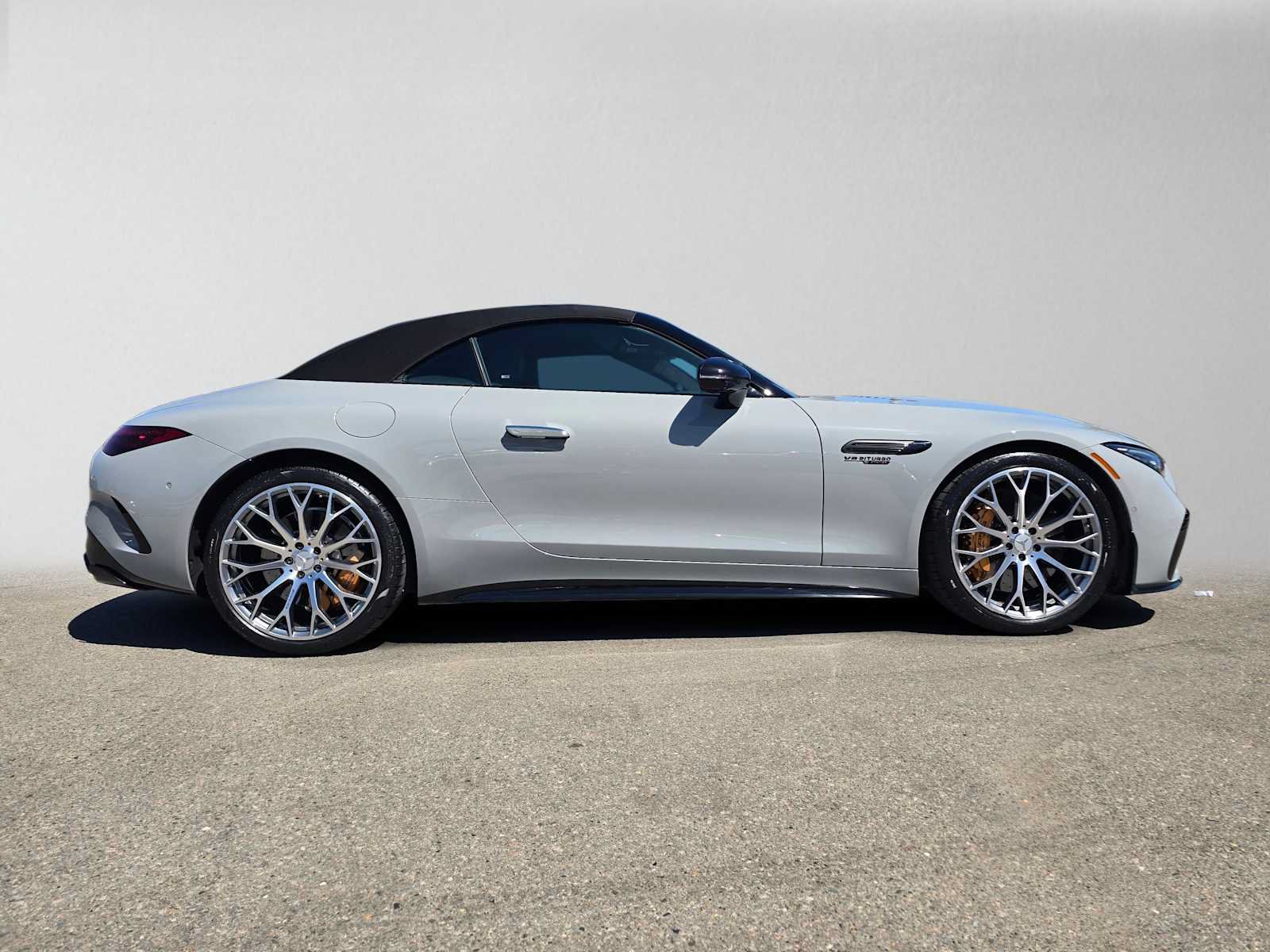 Used 2022 Mercedes-Benz SL 63 AMG 4MATIC image 2