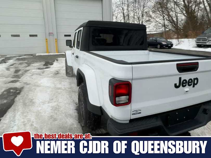 New 2026 Jeep Gladiator Sport AWD/4WD image 7