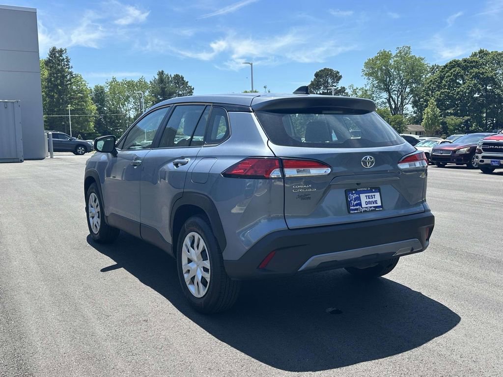 Used 2022 Toyota Corolla Cross L FWD image 23