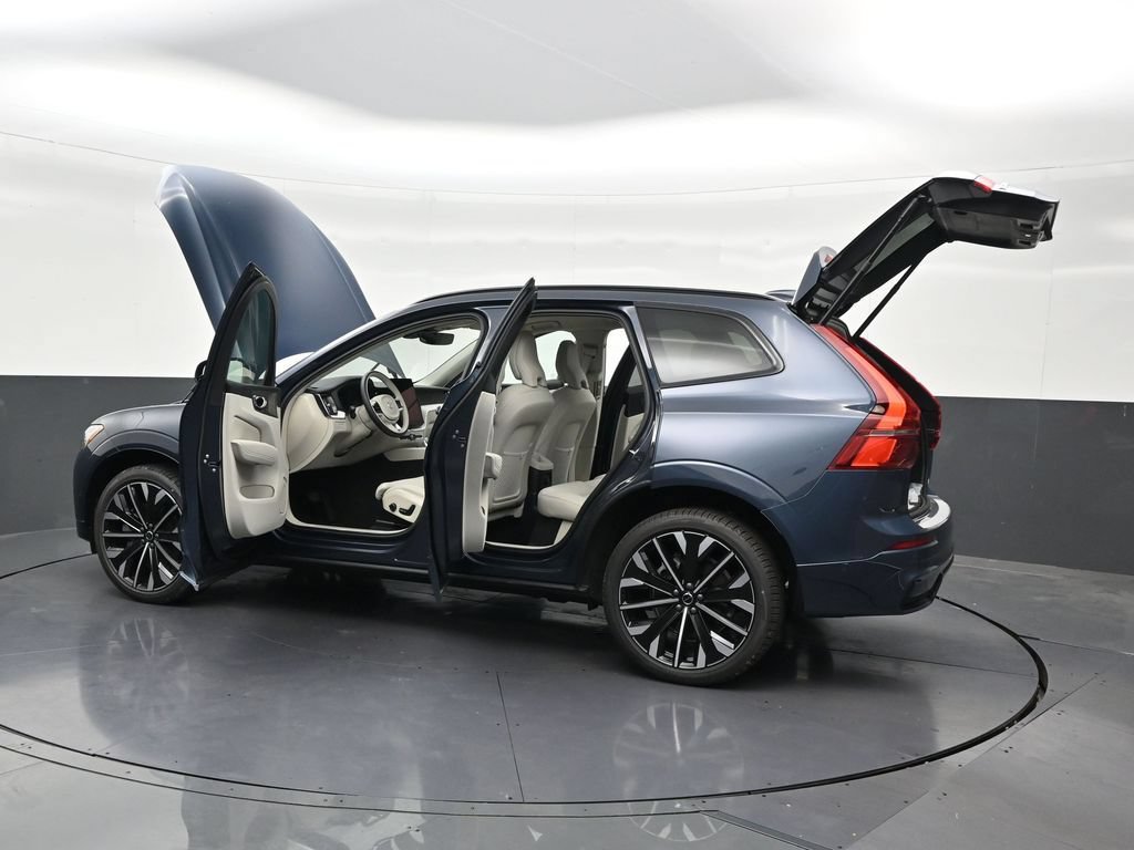 New 2026 Volvo XC60 T8 Ultra w/ Protection Package Premier AWD/4WD image 32