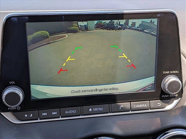 Used 2023 Nissan Sentra SV FWD image 13
