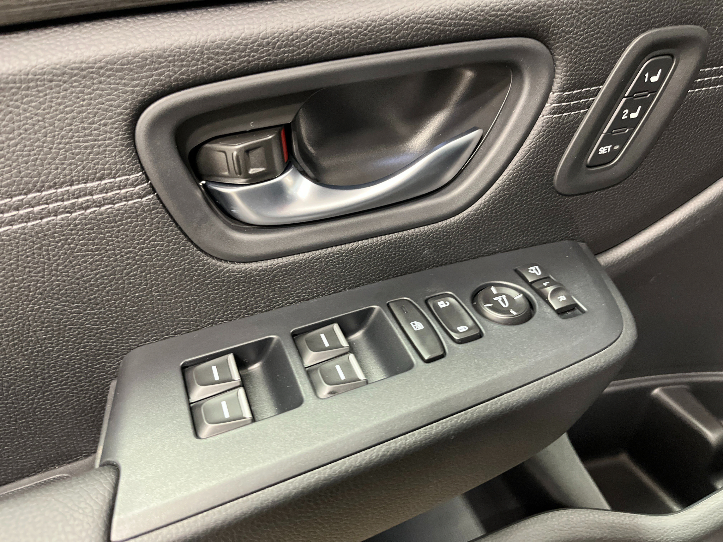 New 2026 Honda Pilot Touring image 13