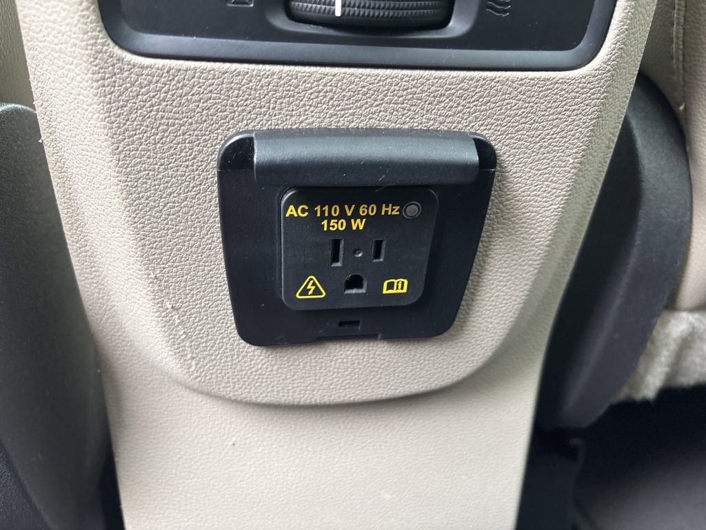 Used 2017 Ford Escape Titanium FWD image 18