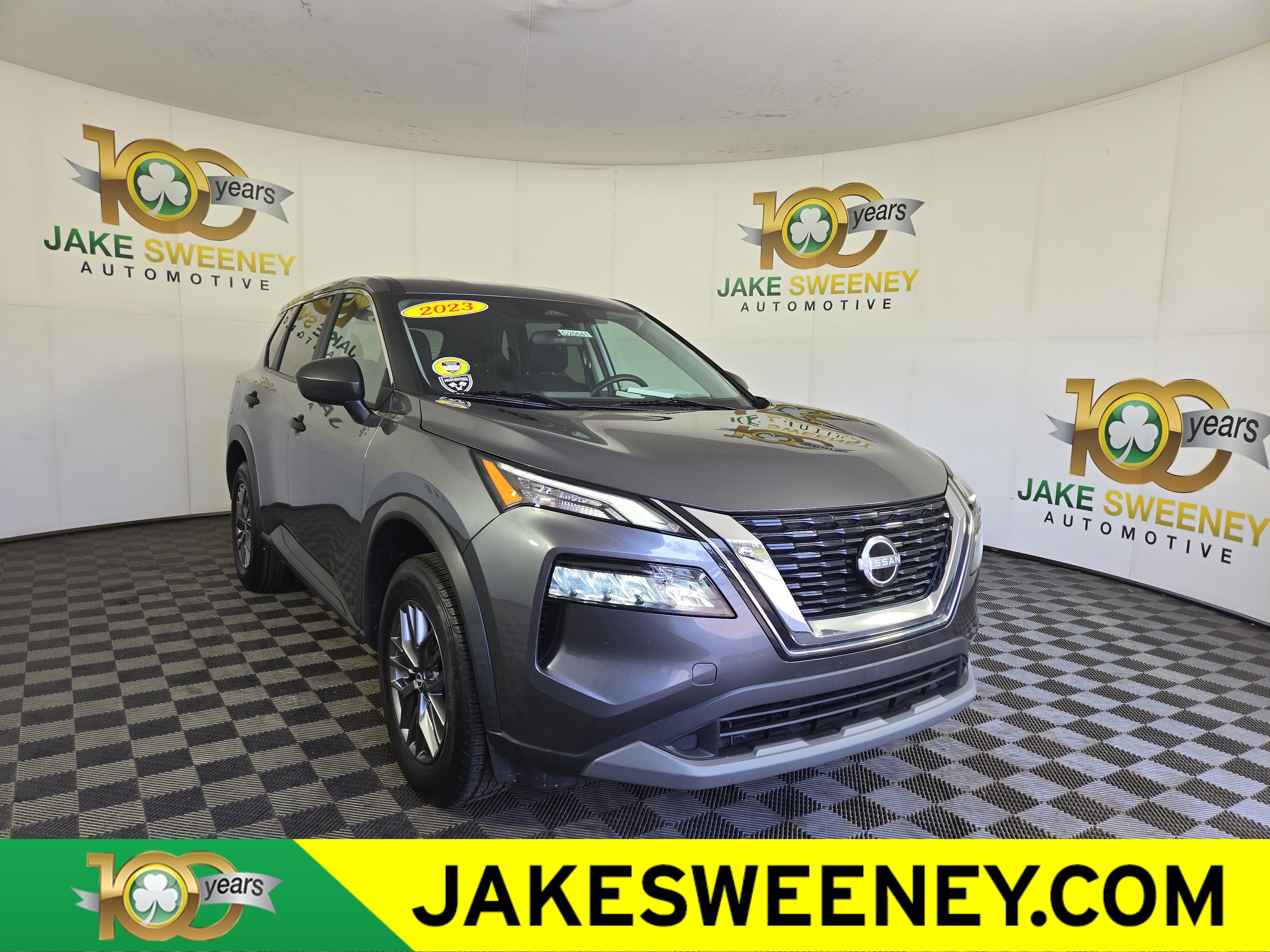 Used 2023 Nissan Rogue S image 1