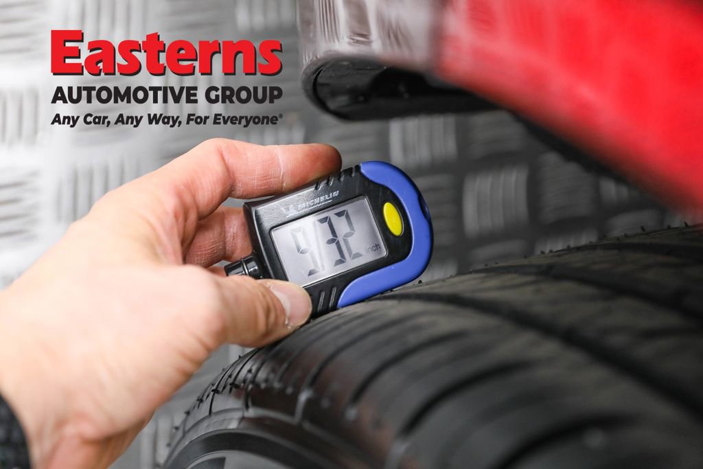 Used 2023 Chrysler 300 S image 30