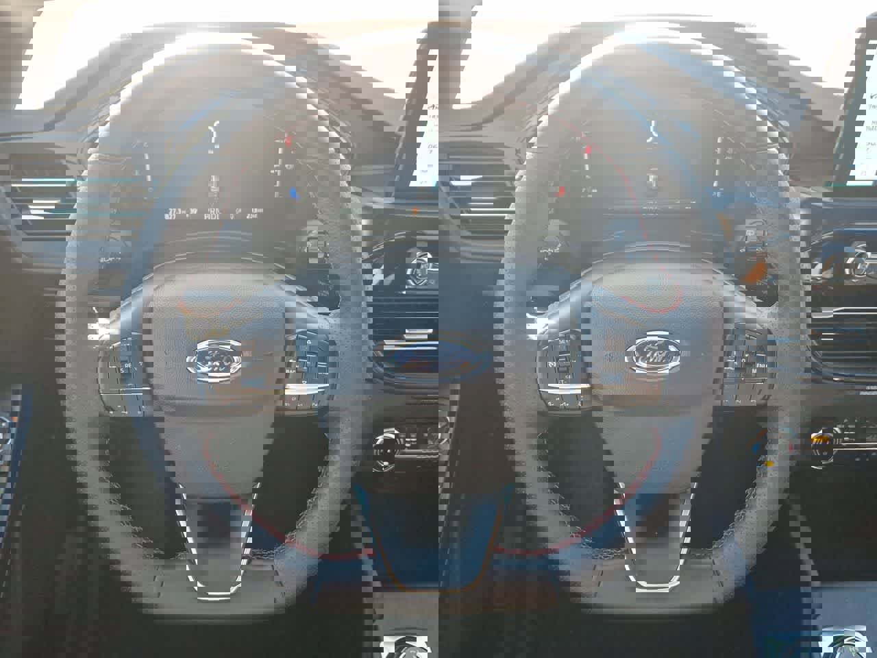 Used 2025 Ford Escape ST-Line image 22