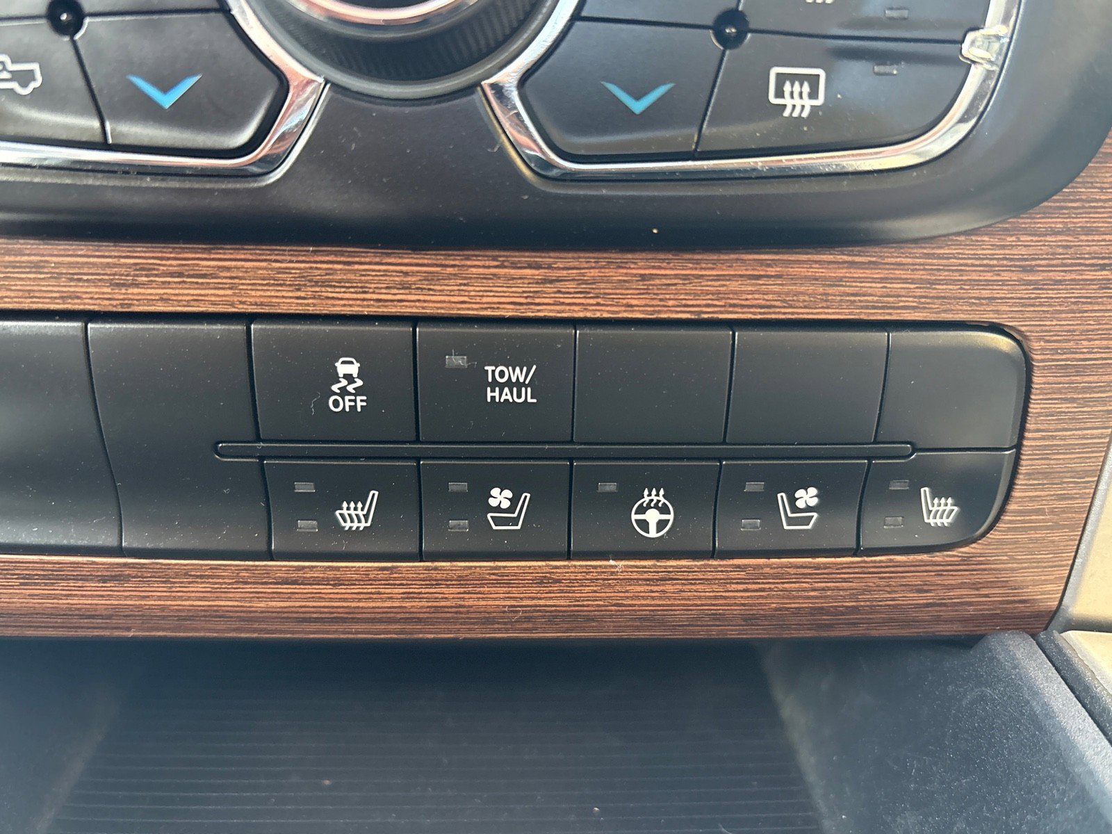 Used 2015 RAM 1500 Laramie image 20