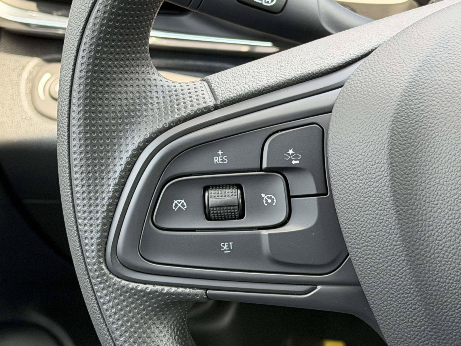 New 2026 Buick Envista Preferred w/ Advanced Safety Package FWD image 17