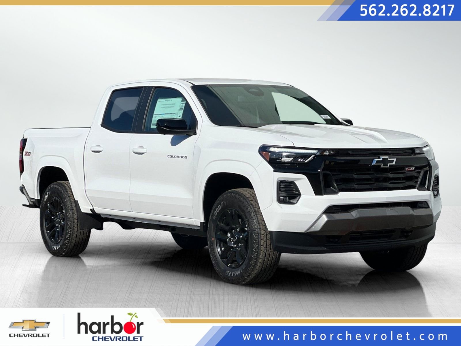 New 2025 Chevrolet Colorado Z71 w/ Midnight Edition image 1