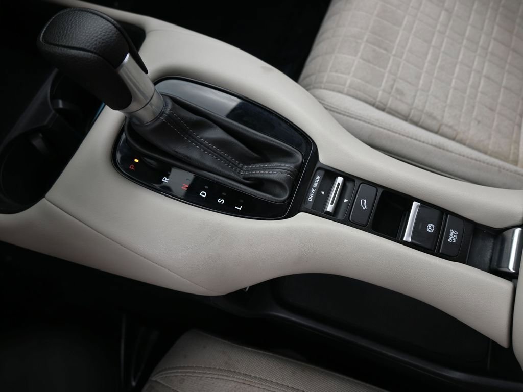 Used 2023 Honda HR-V LX image 26