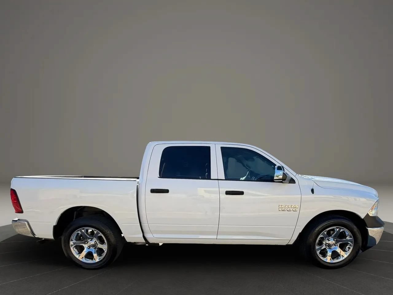 Used 2016 RAM 1500 Tradesman w/ Popular Equipment Group RWD image 4