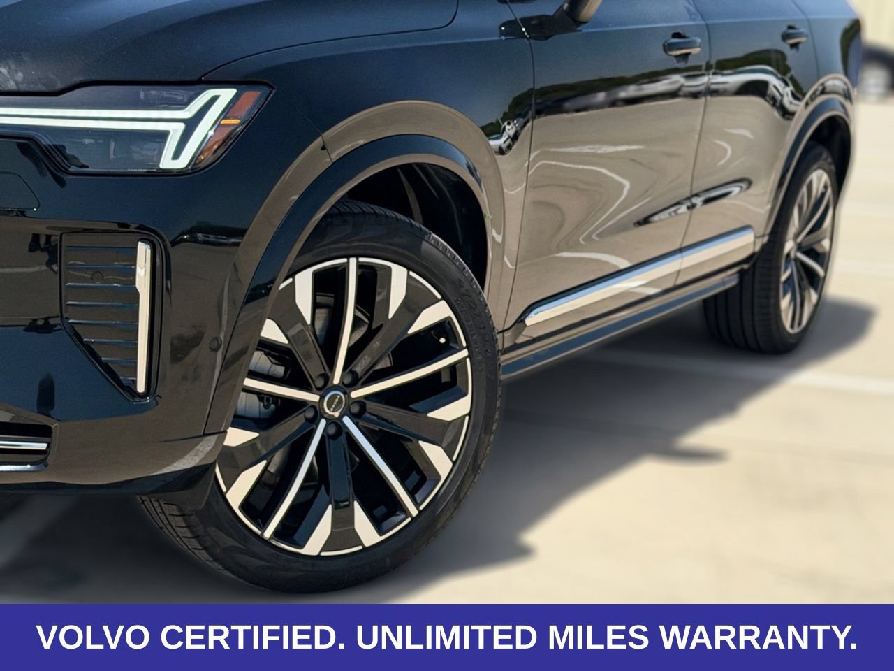Certified 2026 Volvo XC90 B6 Ultra AWD/4WD image 10