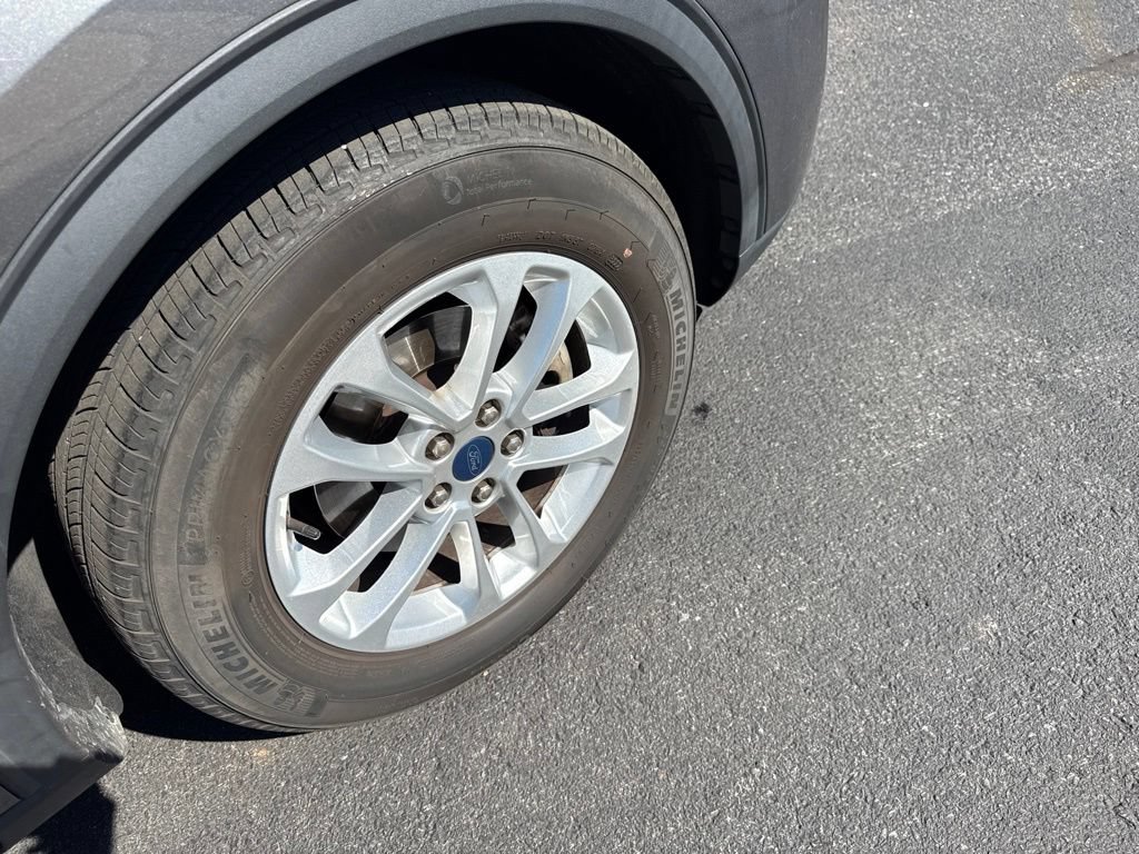Used 2022 Ford Escape SE w/ Convenience Package FWD image 30