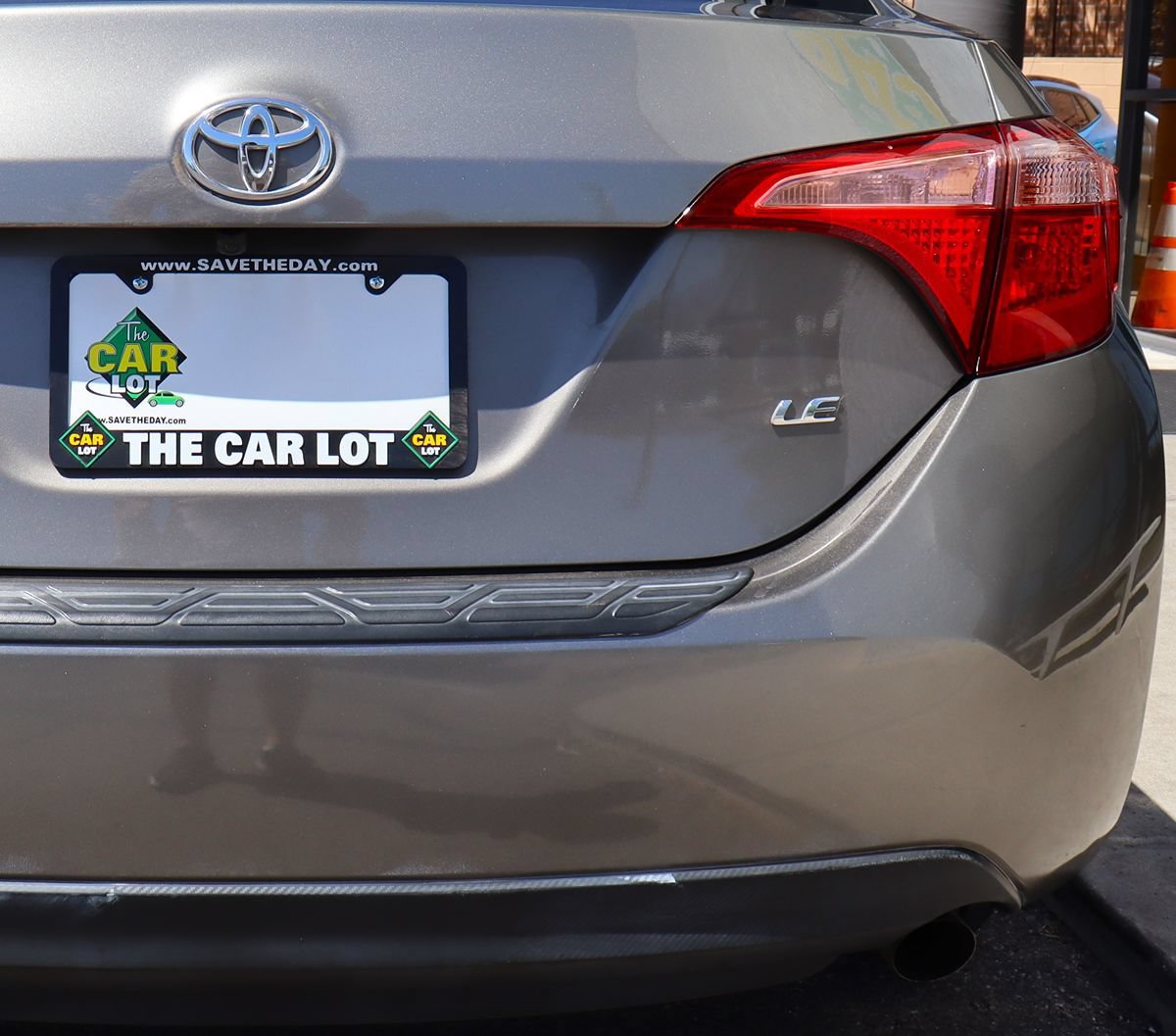 Used 2018 Toyota Corolla LE w/ Carpet Mat Package (TMS) FWD image 20