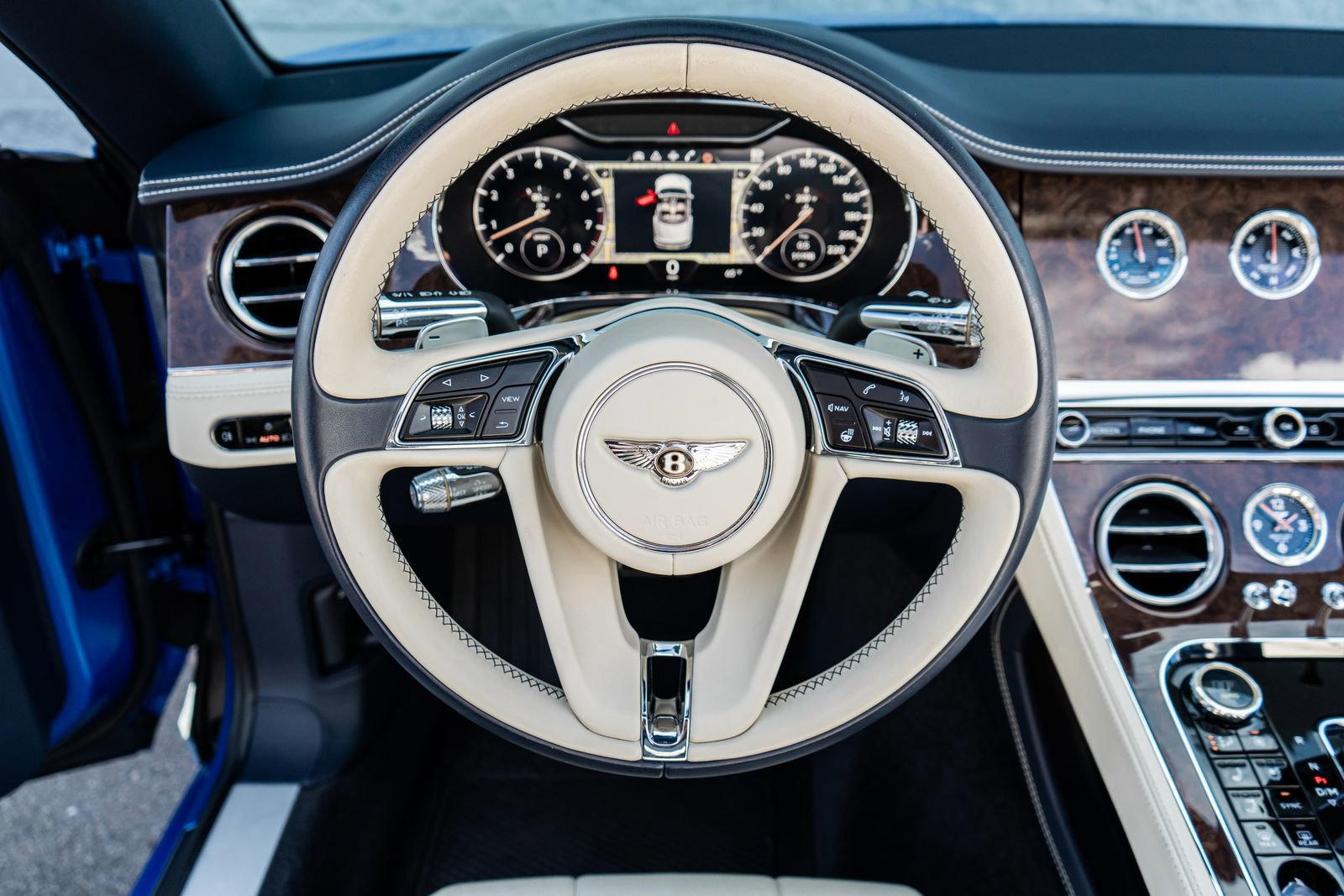 Used 2020 Bentley Continental GT AWD/4WD image 31