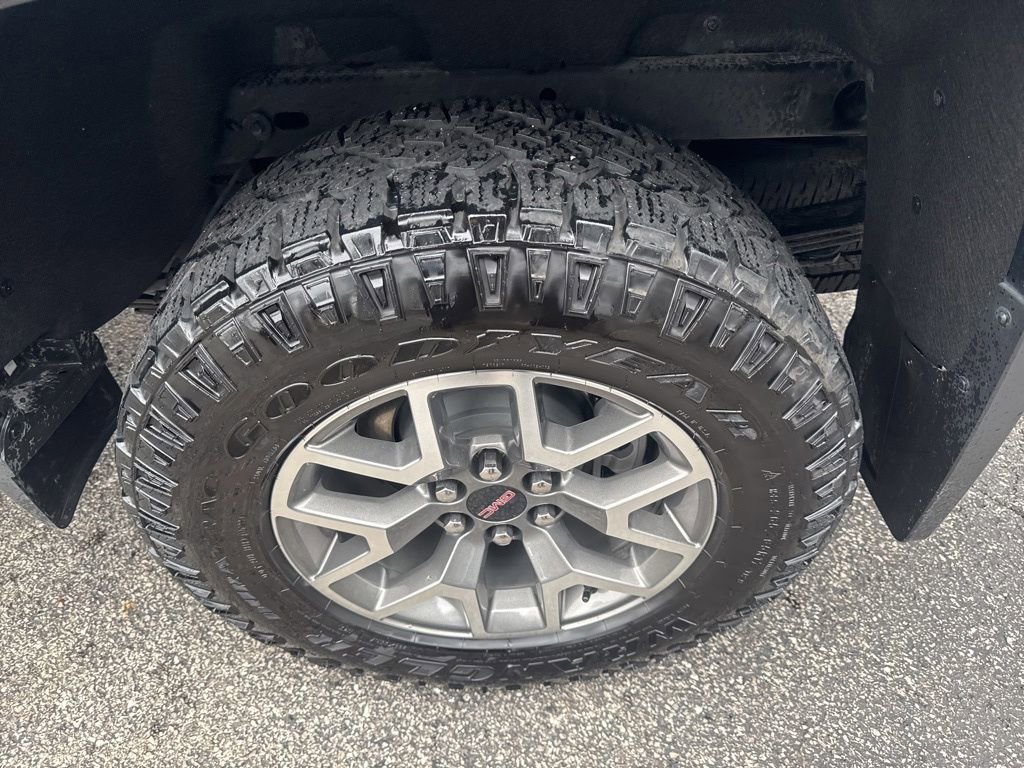 Used 2022 GMC Canyon AT4 w/ Driver Alert Package image 13